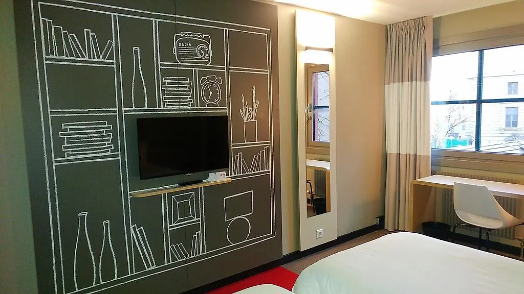 Ibis Budapest Heroes Square 3*,  Hungary