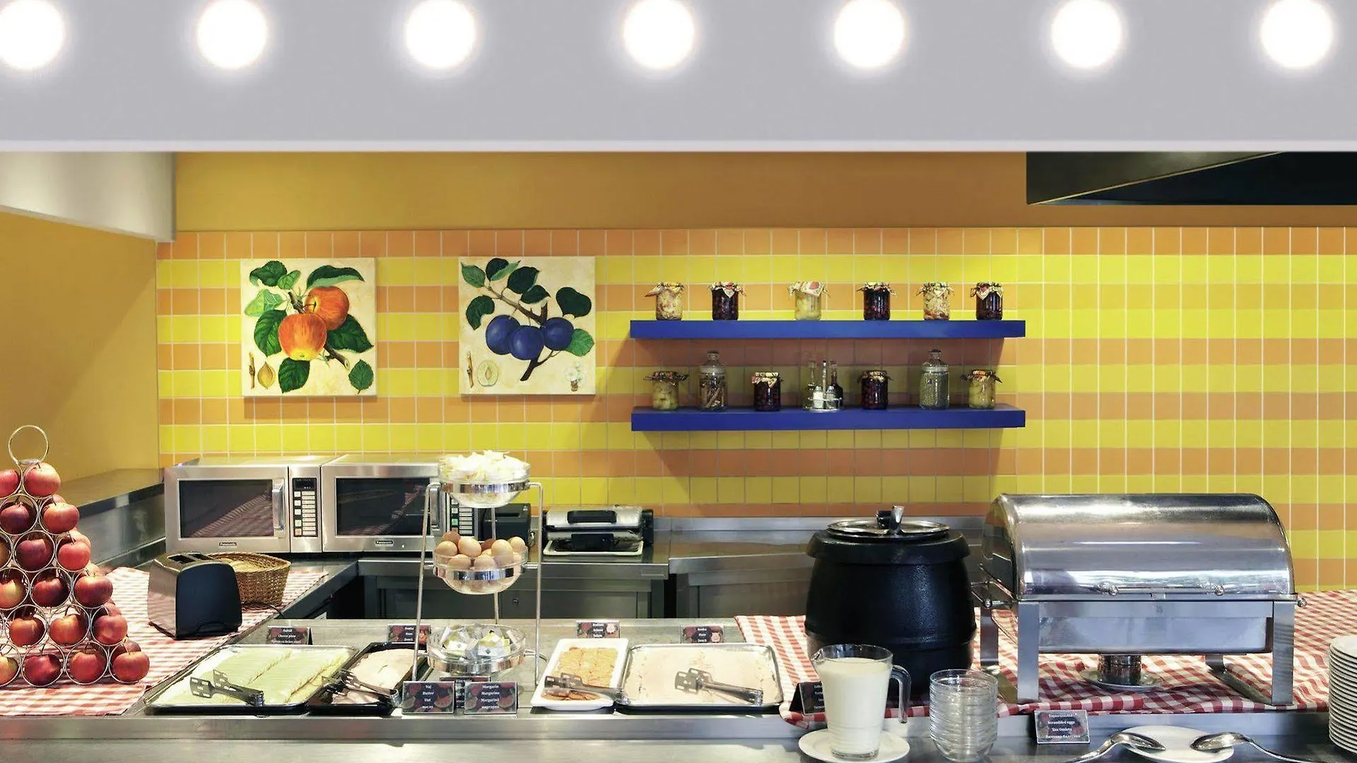 Ibis Budapest Heroes Square 3*,  Hungary