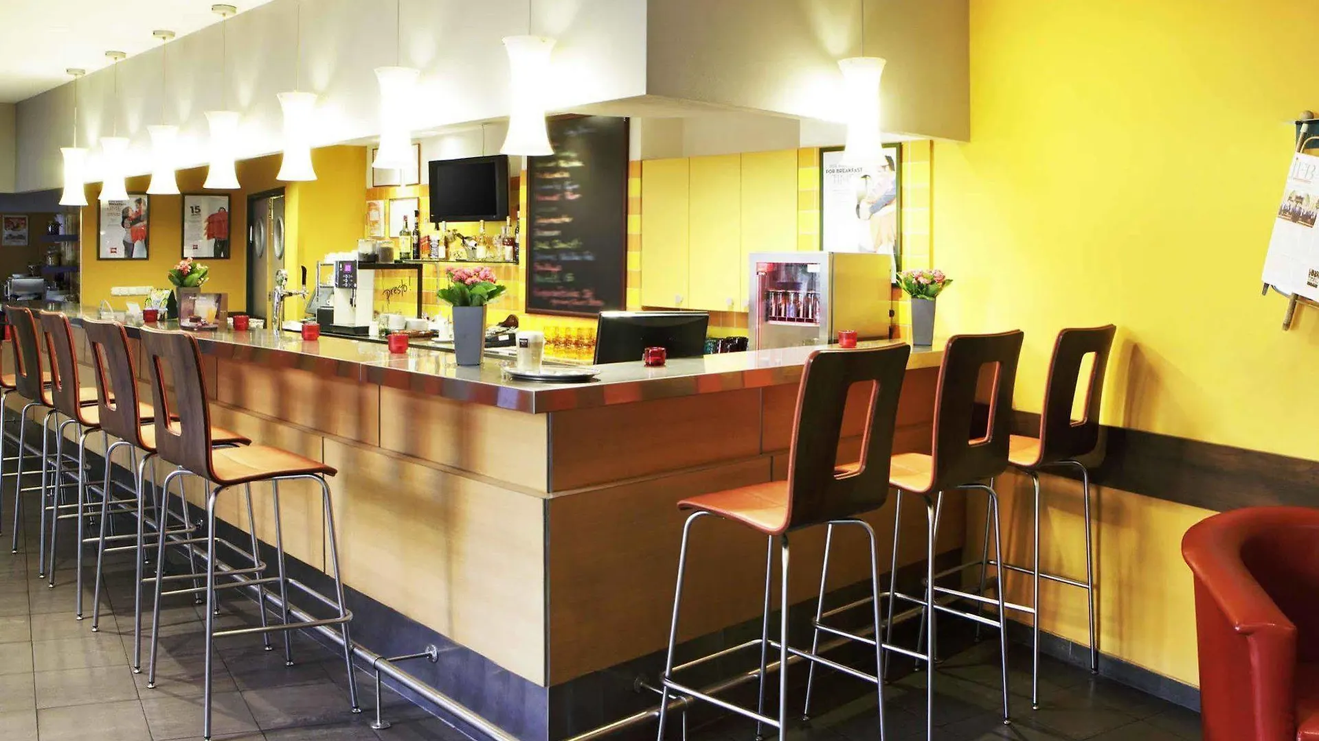 Ibis Budapest Heroes Square 3*,  Węgry