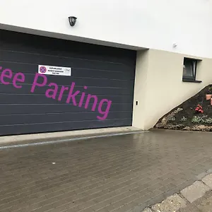 One Luxury Apartament Eger